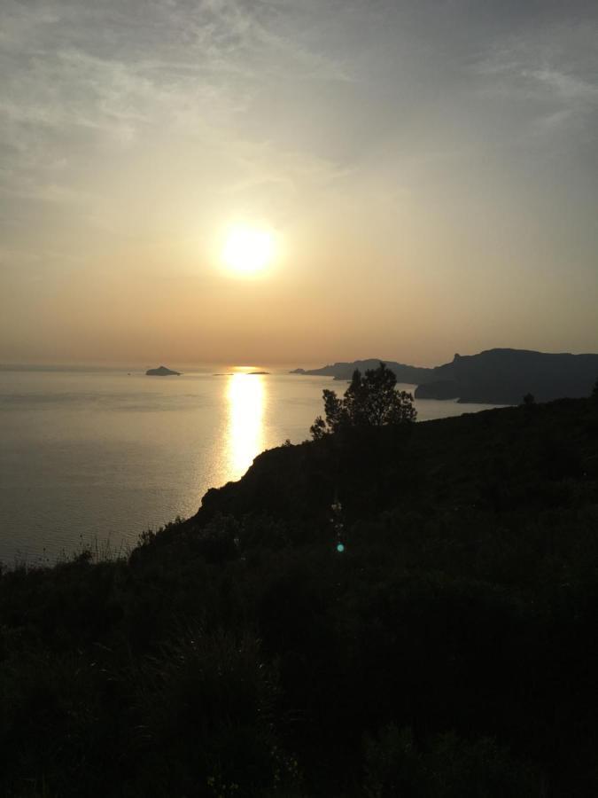 Studio Rocher Bleu Pres Des Plages - Soleil Levant La Ciotat Exterior foto